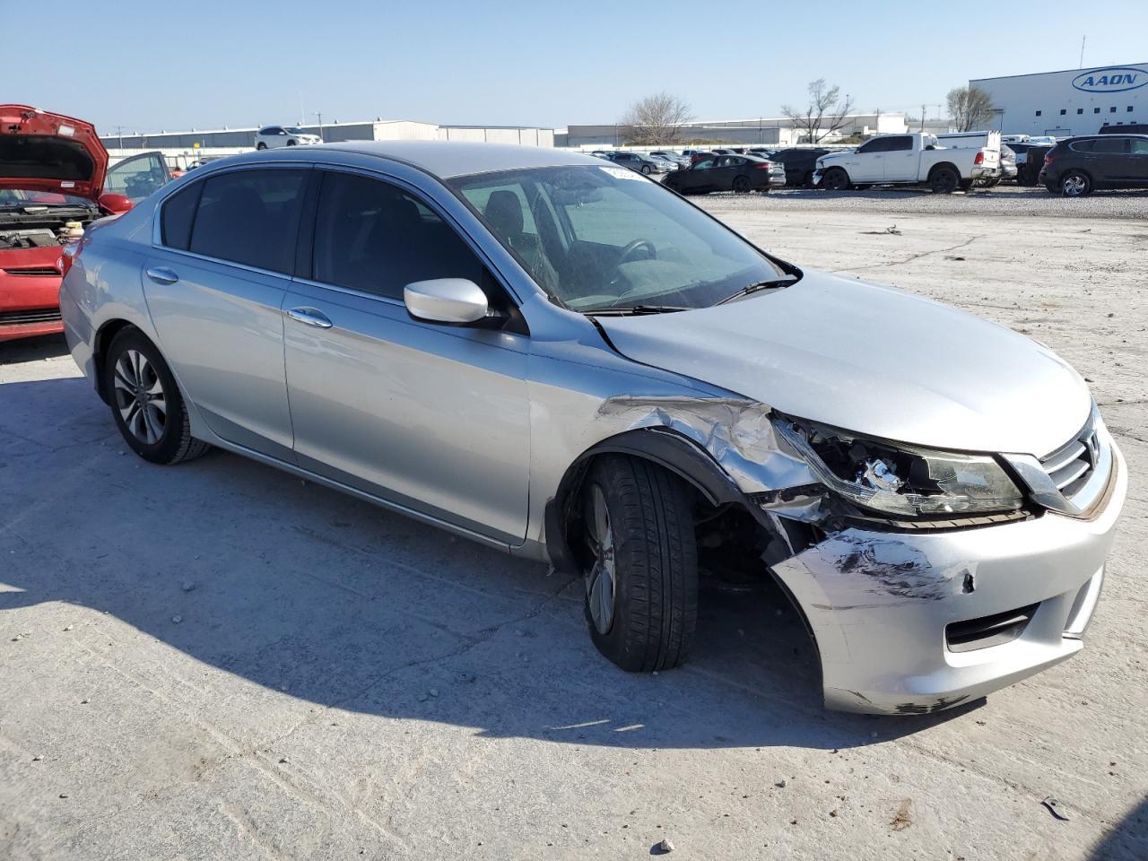2014 HONDA ACCORD LX - Image 4