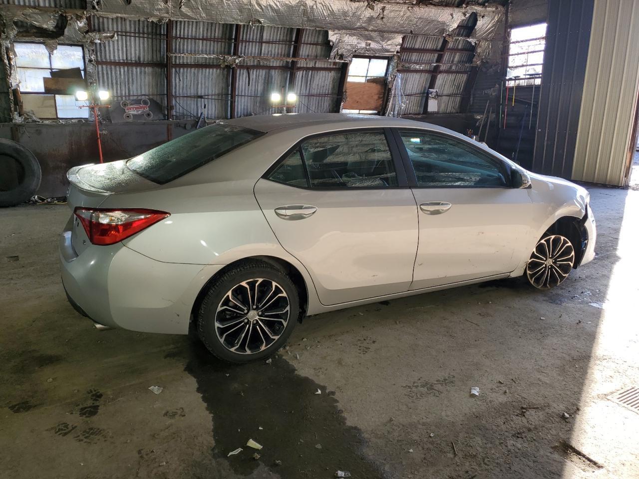 2016 TOYOTA COROLLA L - Фото 3