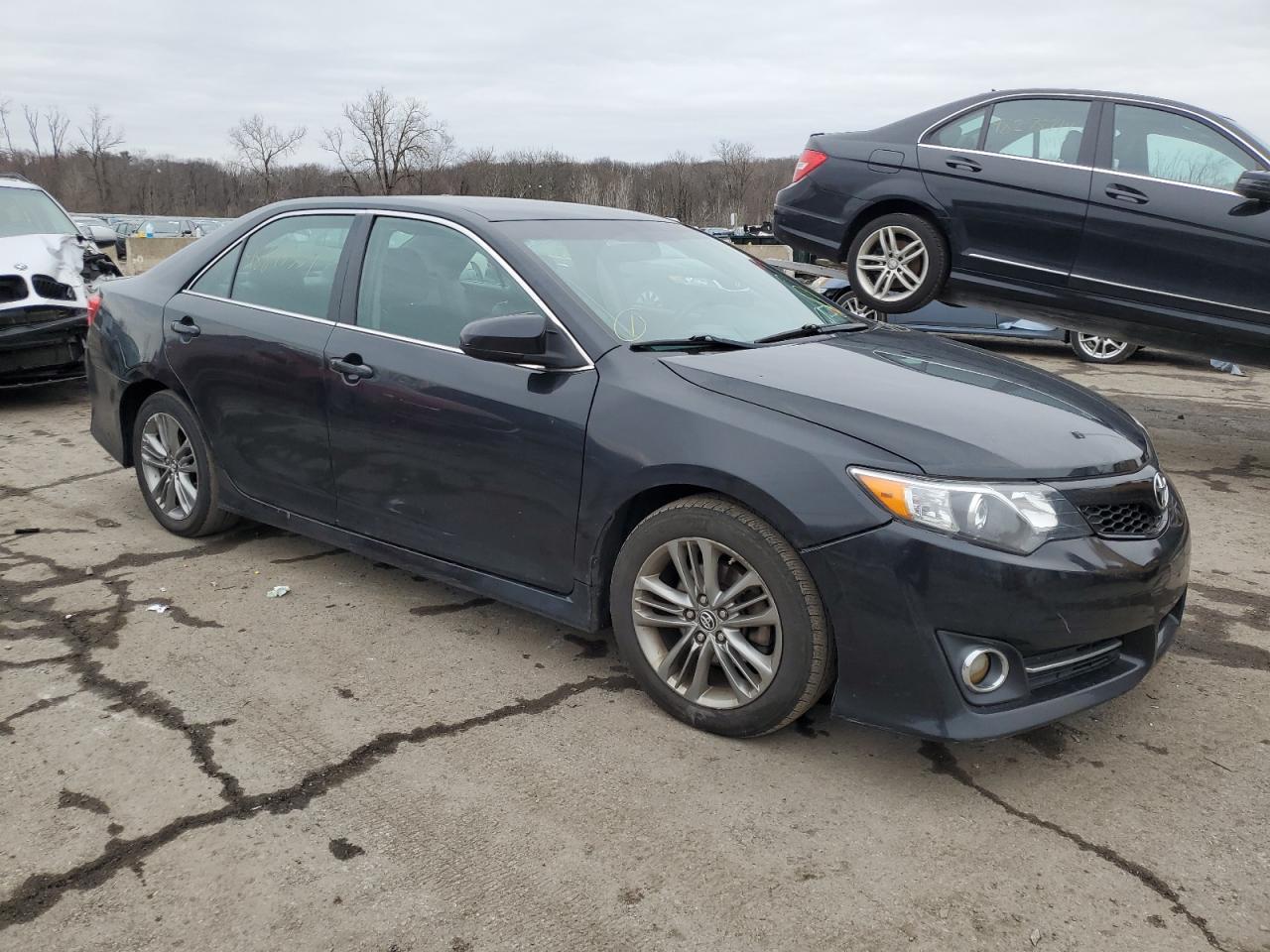 2014 TOYOTA CAMRY L - Image 4