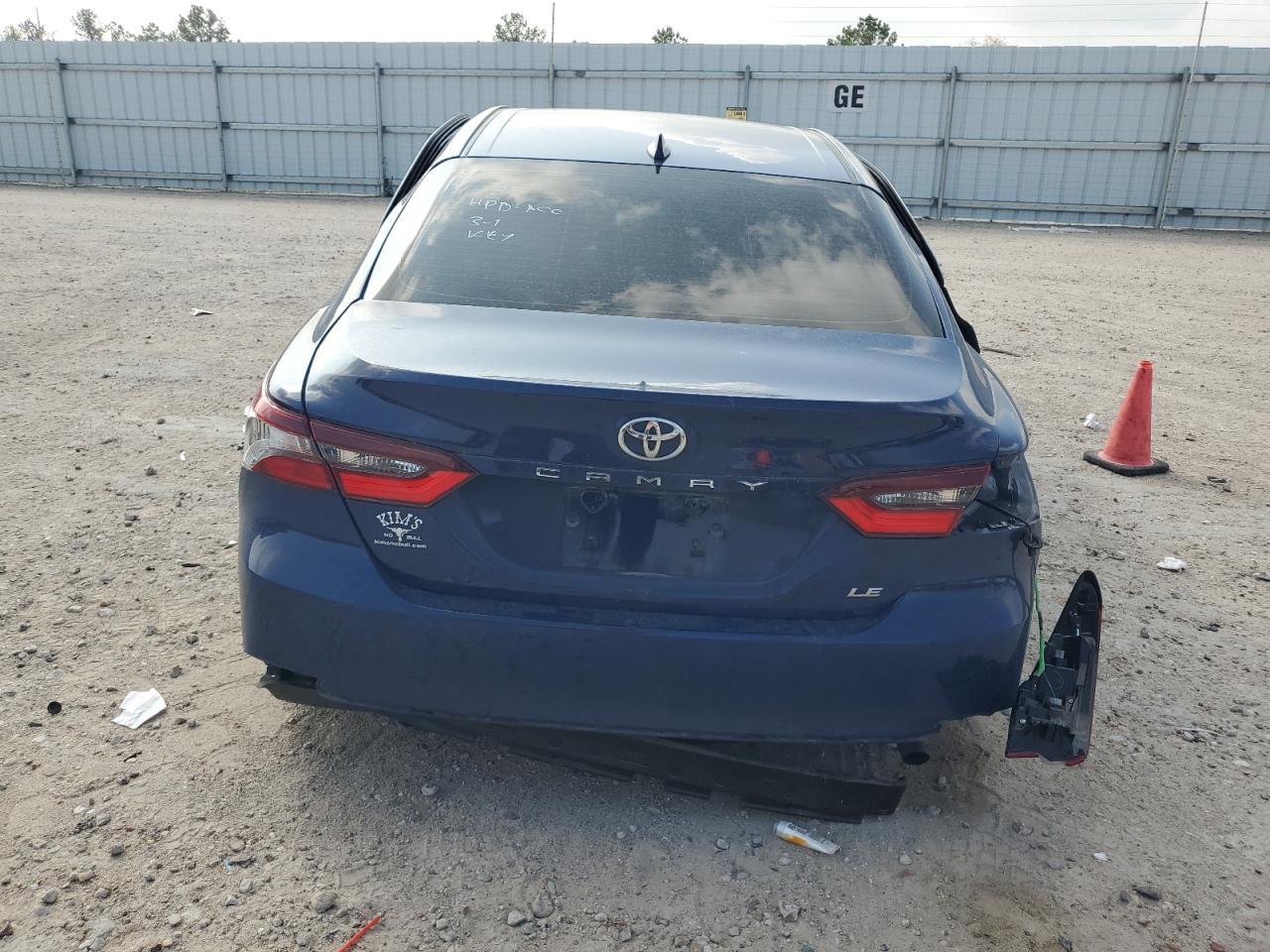 2023 TOYOTA CAMRY LE - Фото 6