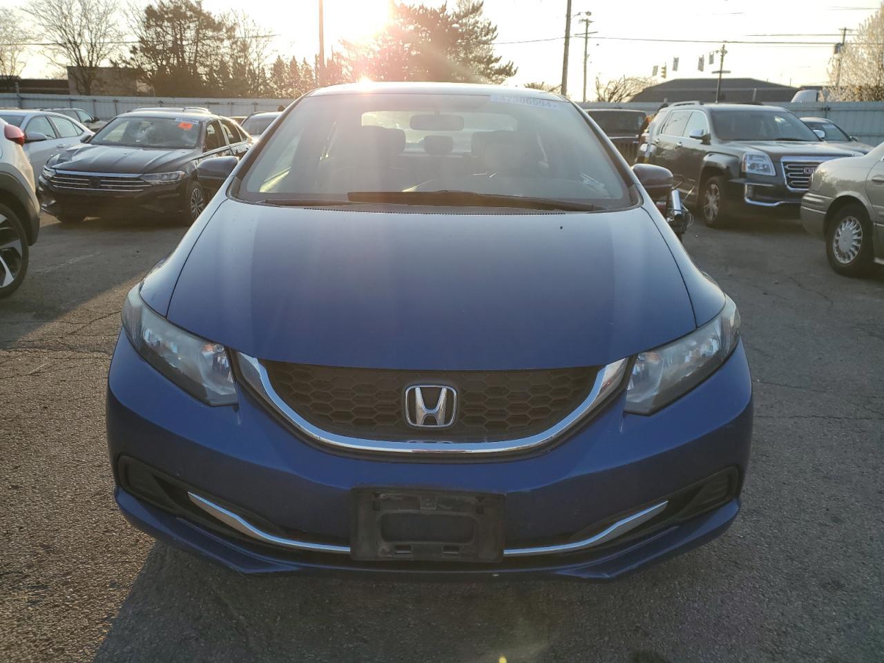 2015 HONDA CIVIC LX - Фото 5