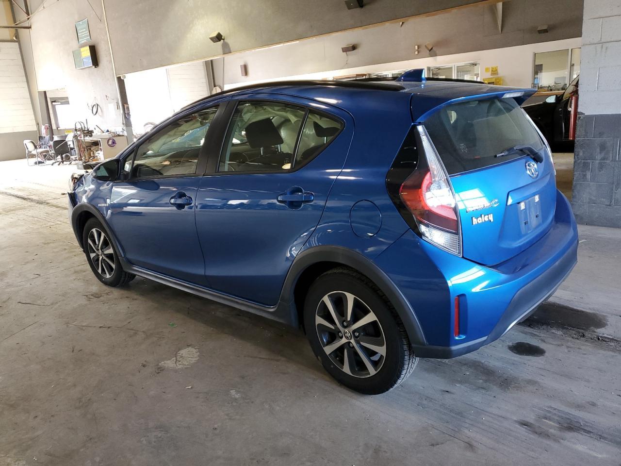 2019 TOYOTA PRIUS C - Фото 2