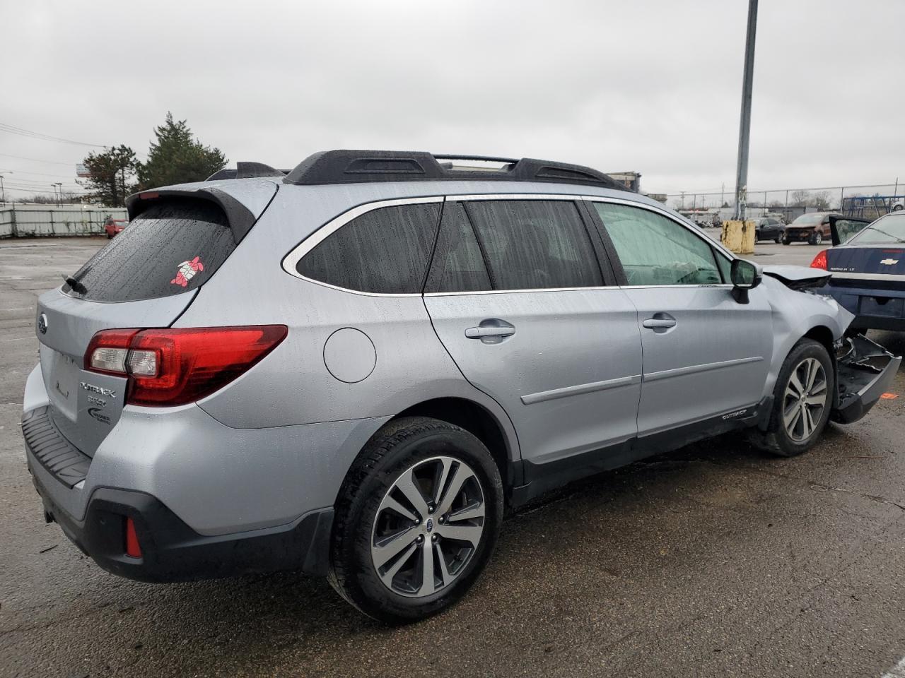 2018 SUBARU OUTBACK 3. - Фото 3