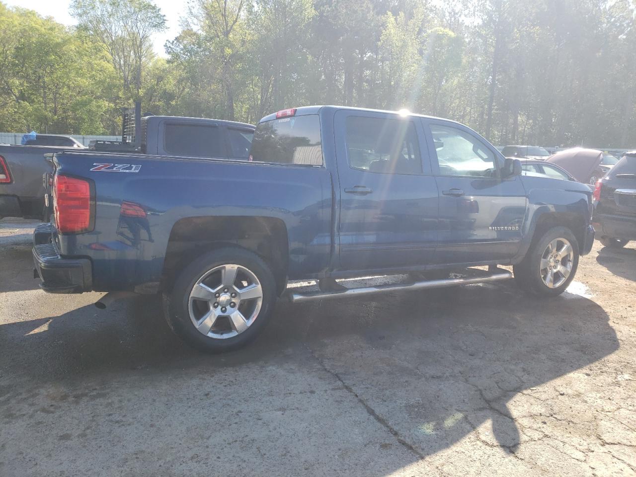2017 CHEVROLET SILVERADO - Image 3