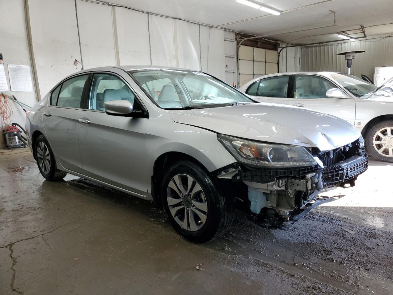2014 HONDA ACCORD LX - Фото 4