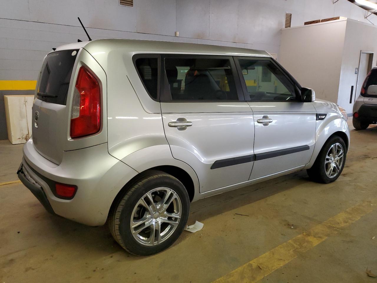 2013 KIA SOUL - Image 3