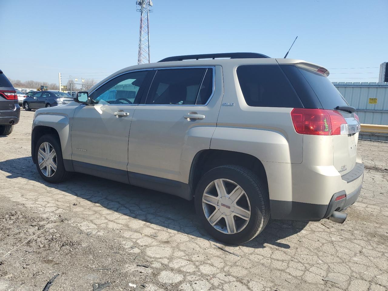 2012 GMC TERRAIN SL - Image 2