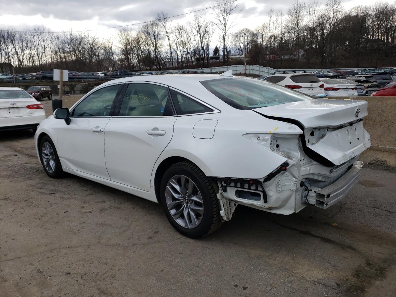 2019 TOYOTA AVALON XLE - Фото 2