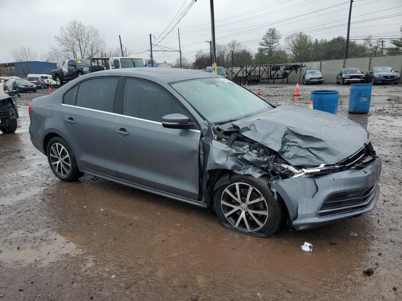 2017 VOLKSWAGEN JETTA SE - Image 4