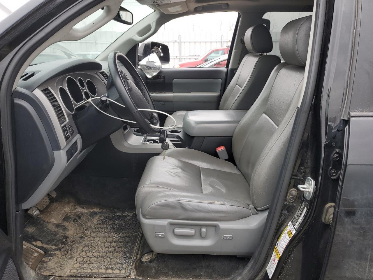 2013 TOYOTA SEQUOIA - Image 7