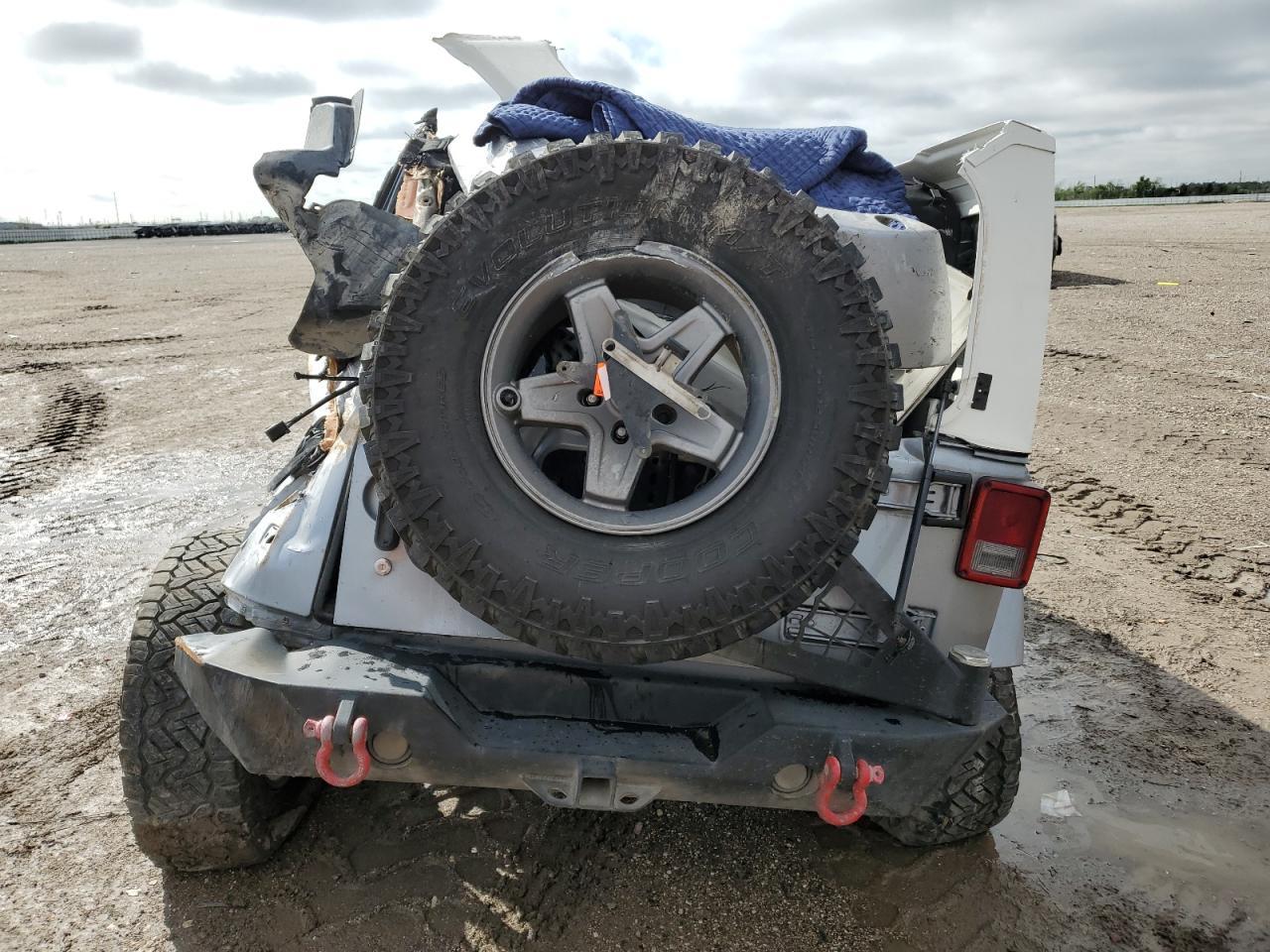 2014 JEEP WRANGLER U - Фото 6
