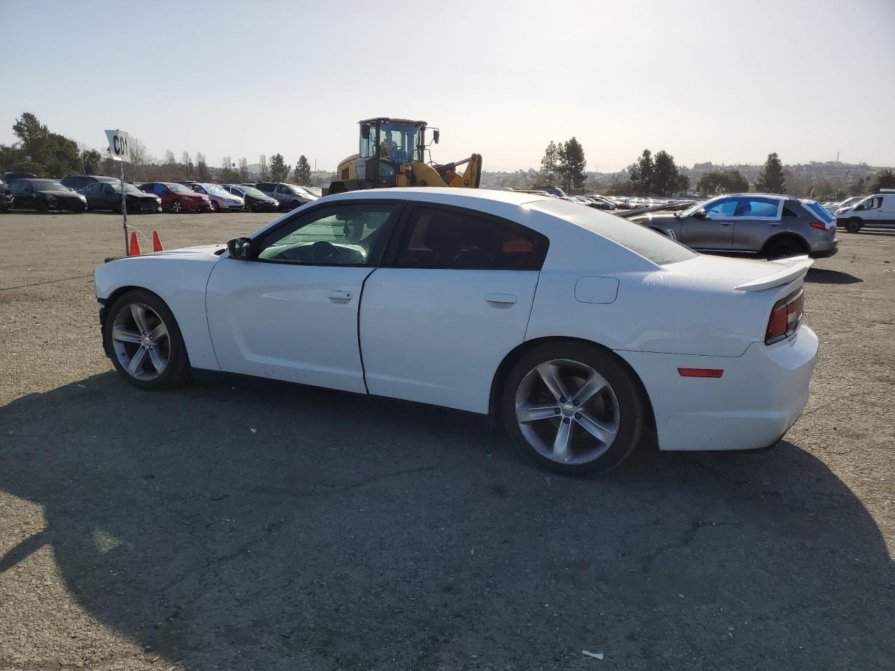 2013 DODGE CHARGER SE - Фото 2