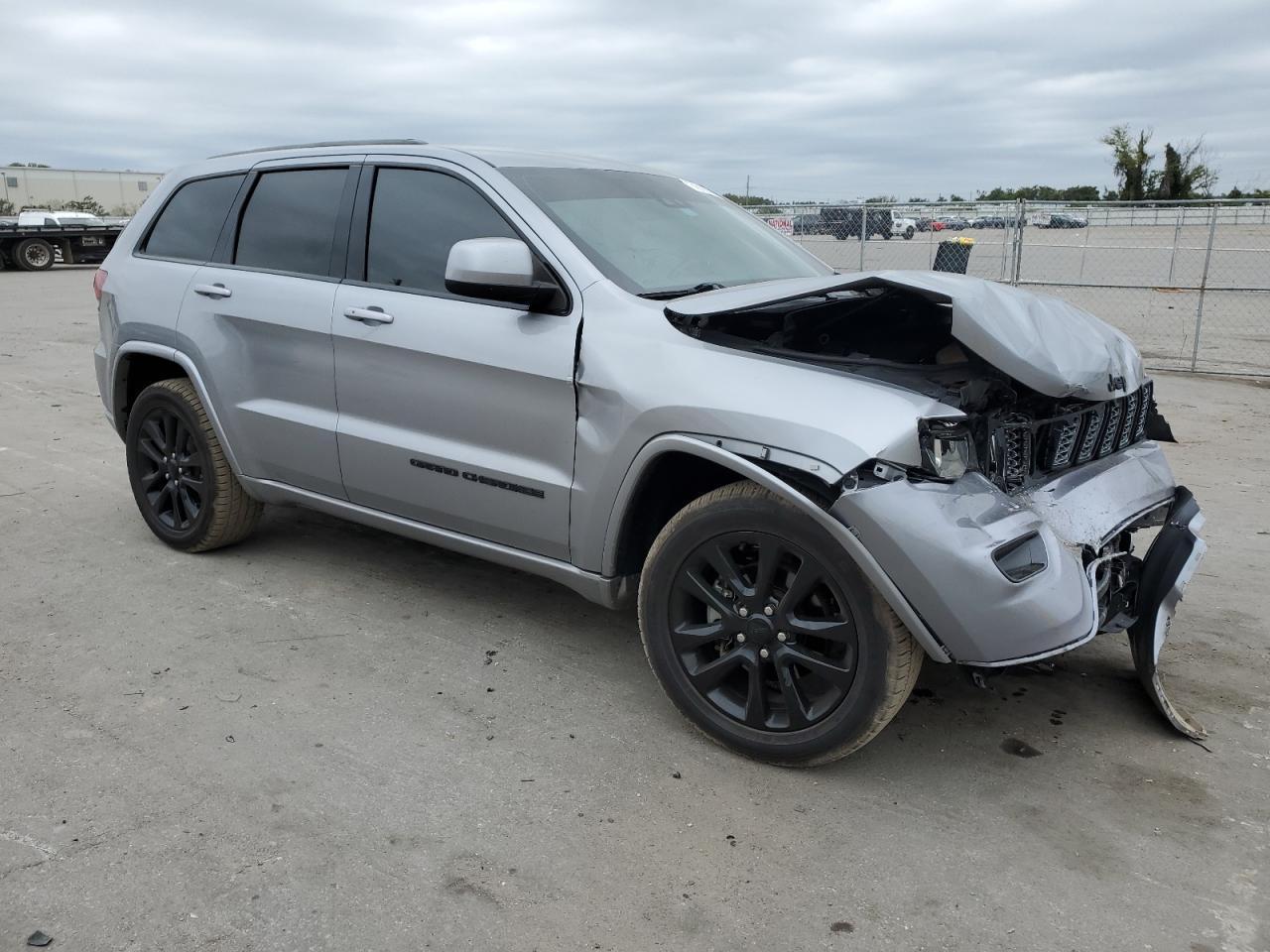 2020 JEEP GRAND CHER - Image 4