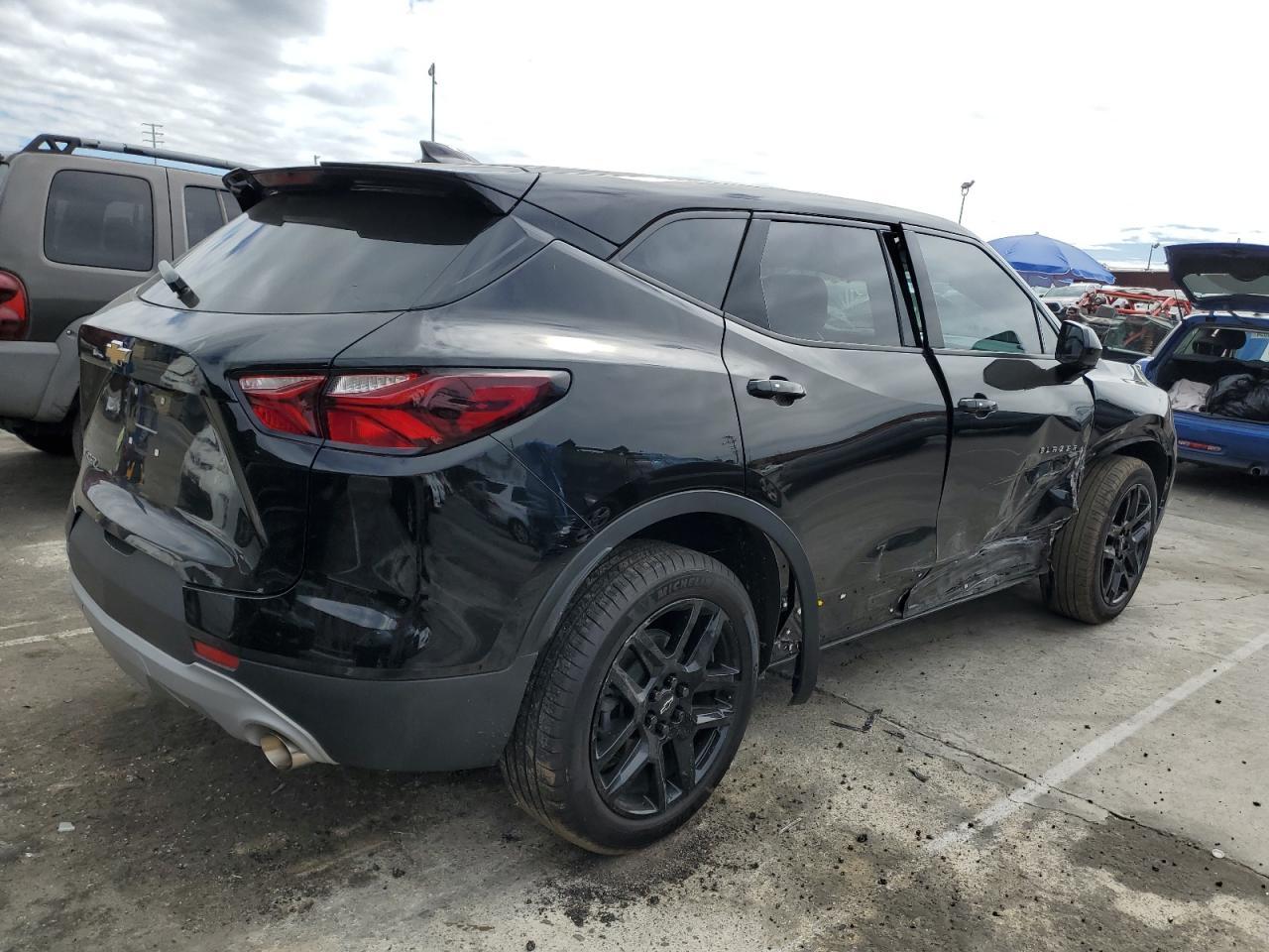 2021 CHEVROLET BLAZER 2LT - Image 3
