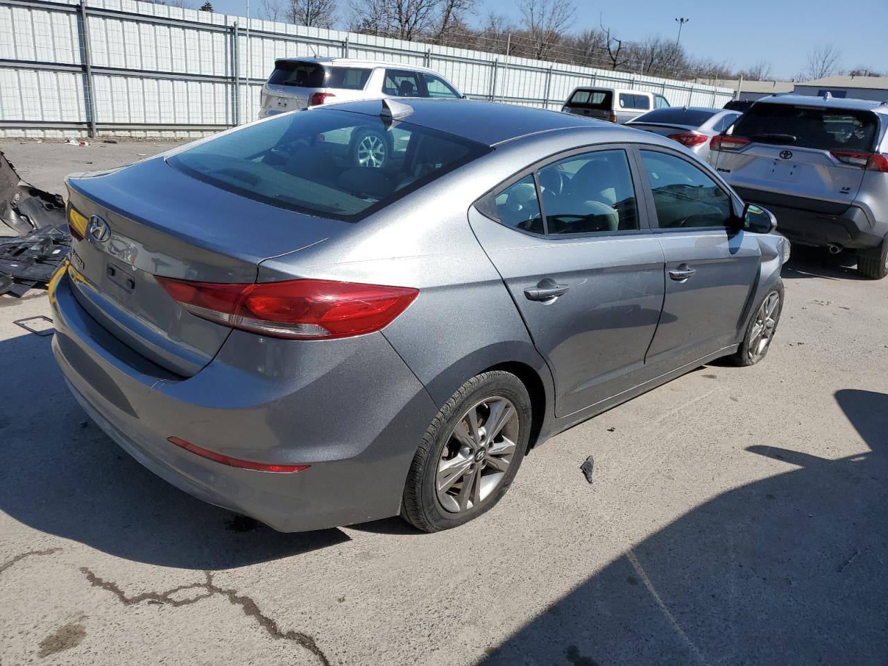 2018 HYUNDAI ELANTRA SE - Image 3