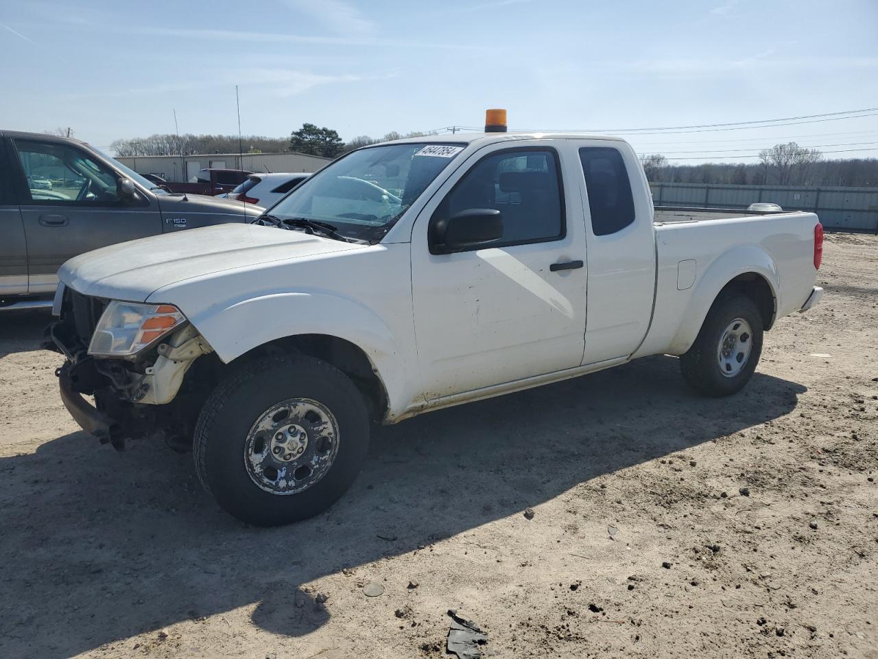2017 NISSAN FRONTIER S
