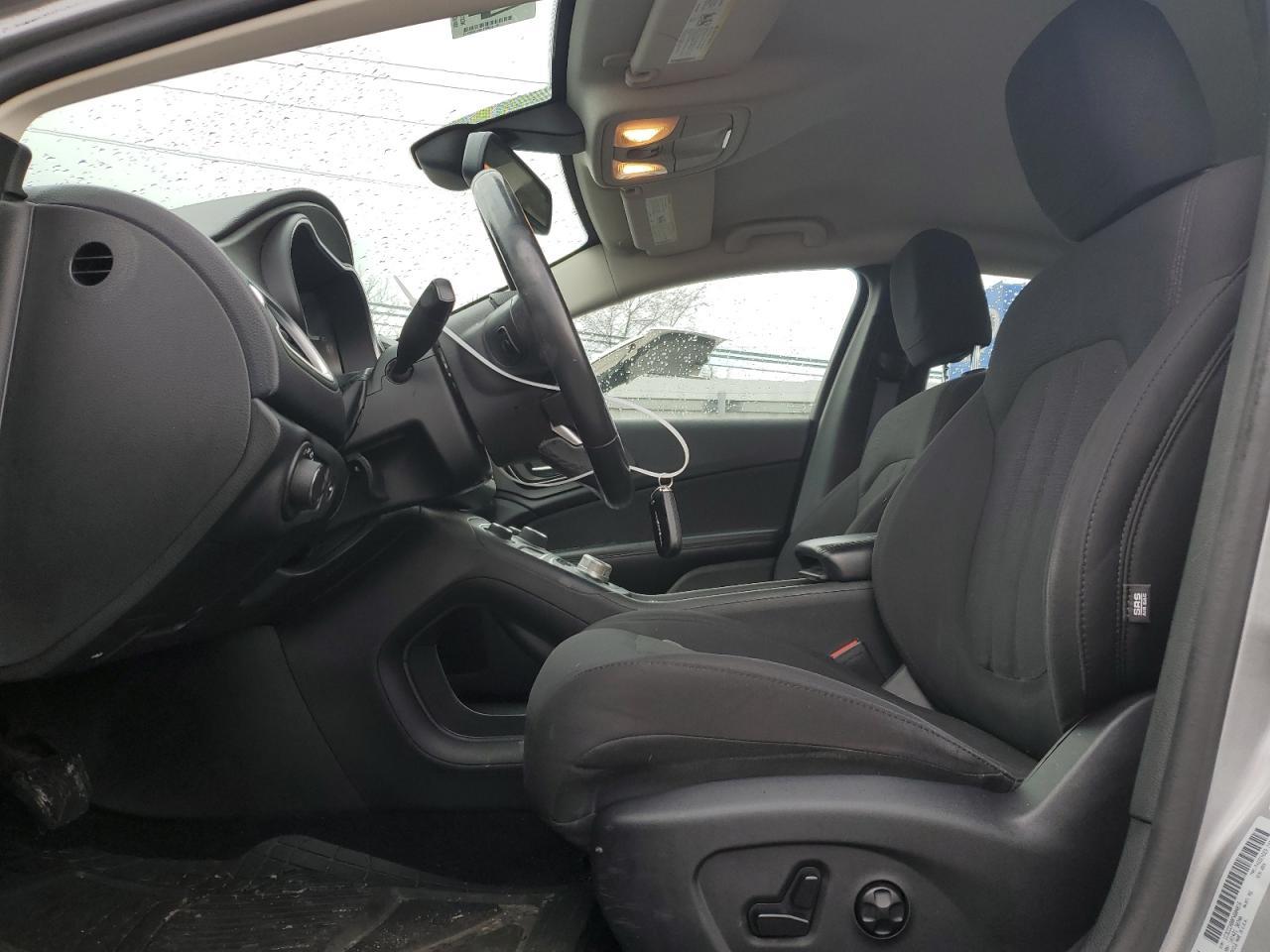 2015 CHRYSLER 200 LIMITE - Фото 7