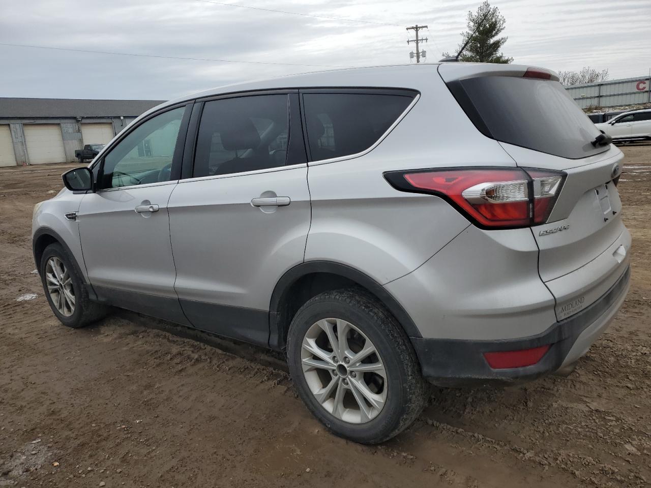 2017 FORD ESCAPE SE - Image 2