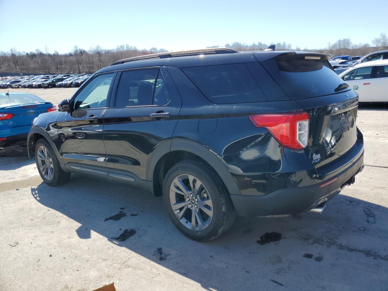 2023 FORD EXPLORER X - Фото 2