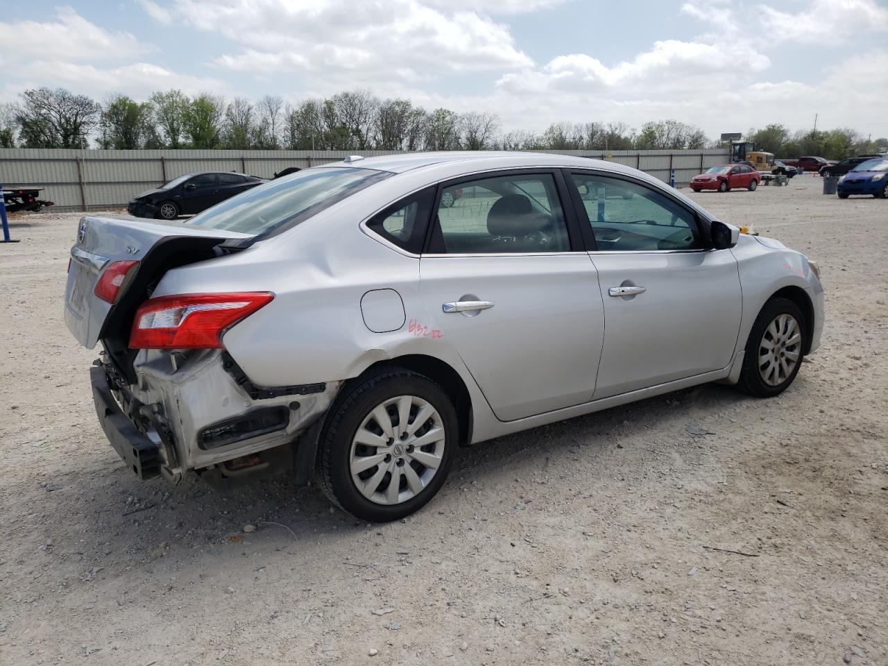 2016 NISSAN SENTRA S - Фото 3