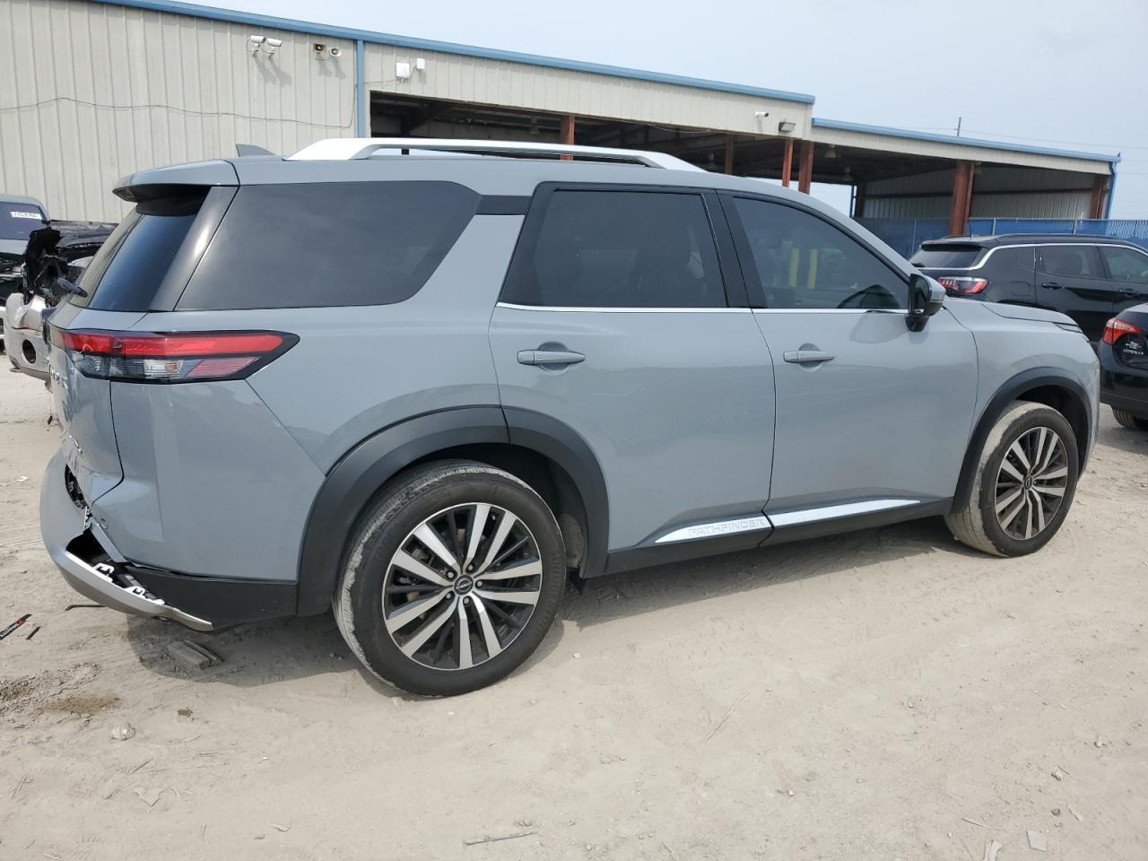 2023 NISSAN PATHFINDER - Фото 3