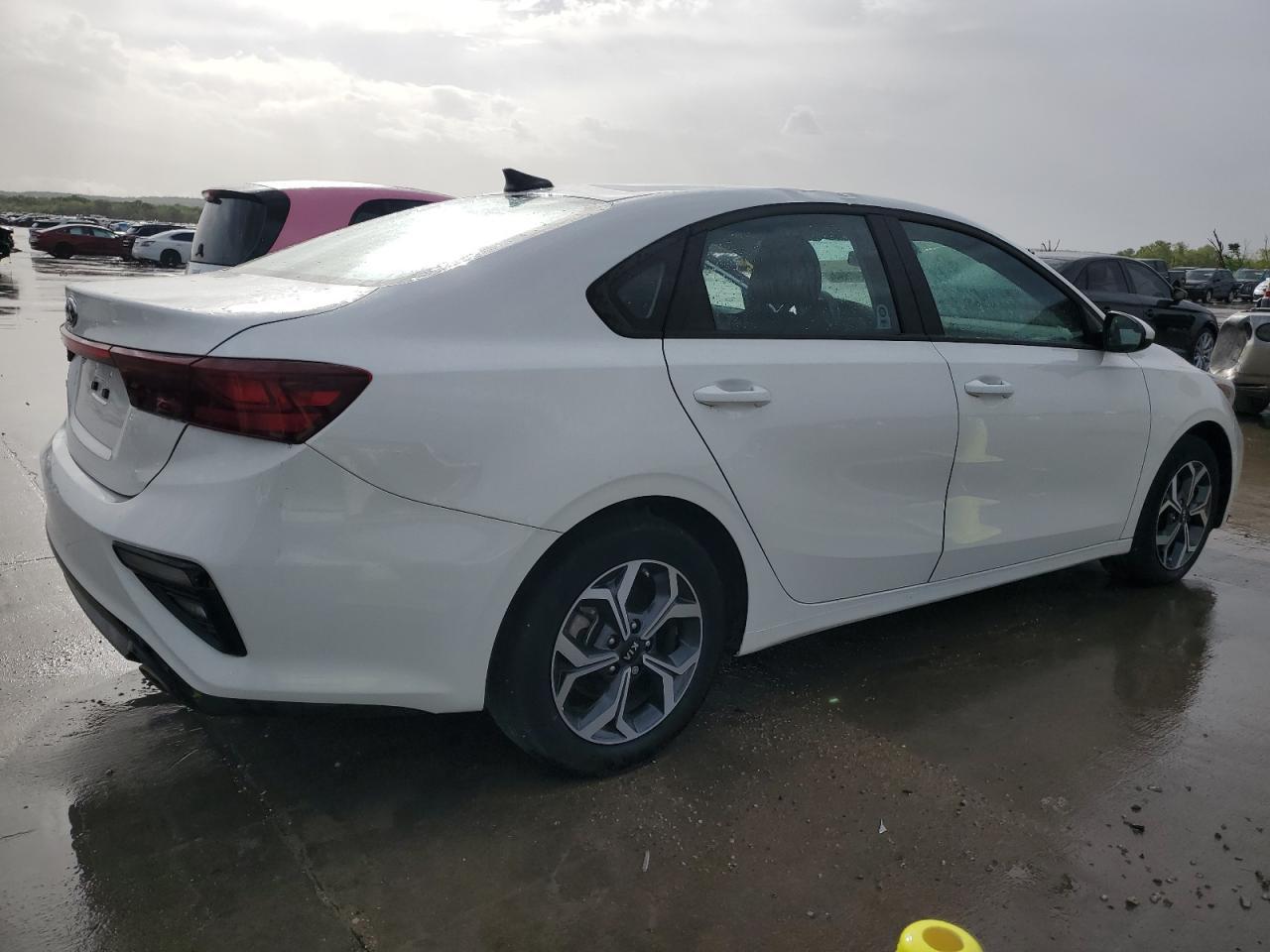 2020 KIA FORTE FE - Image 3