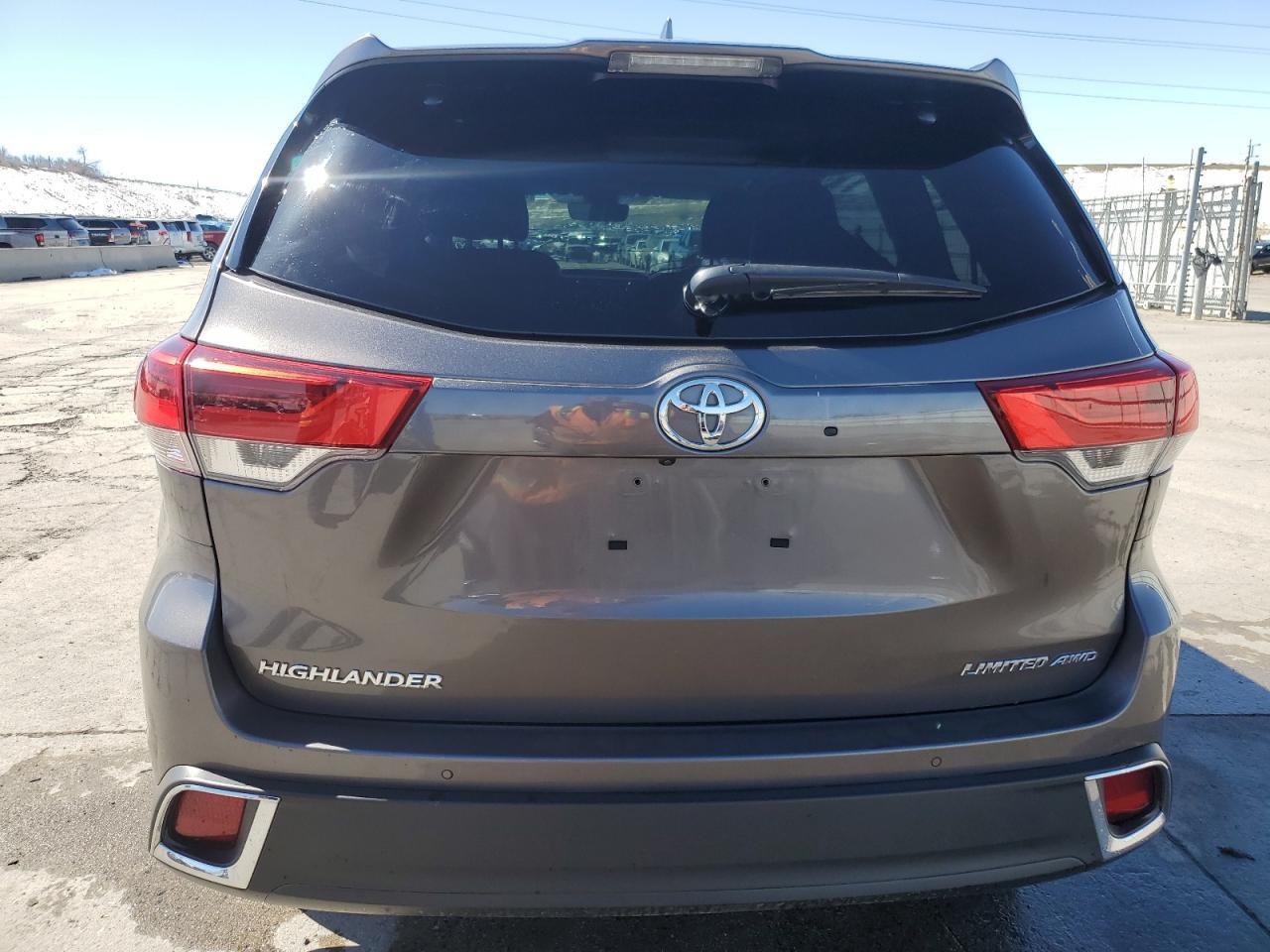 2019 TOYOTA HIGHLANDER - Фото 6