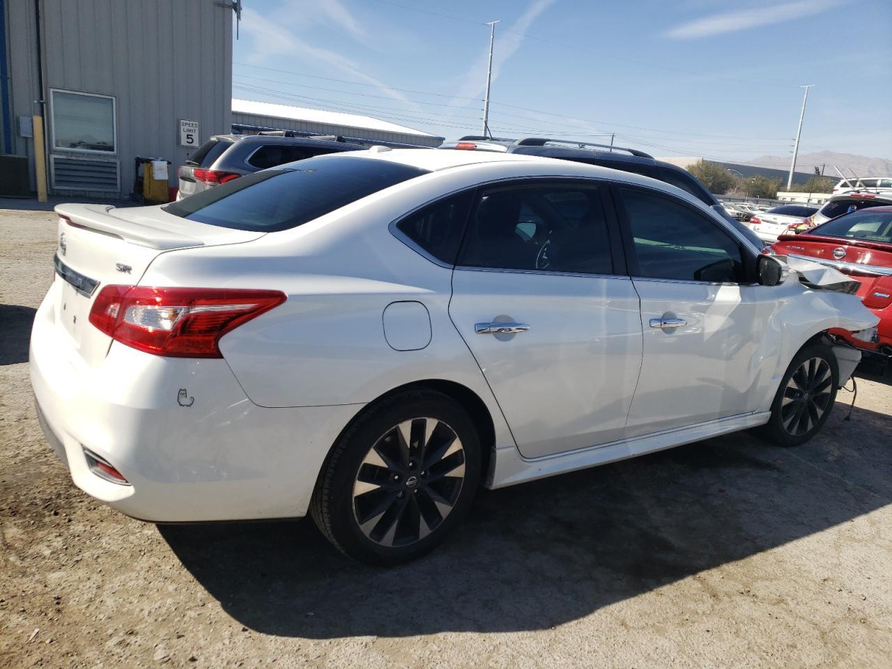 2017 NISSAN SENTRA S - Фото 3