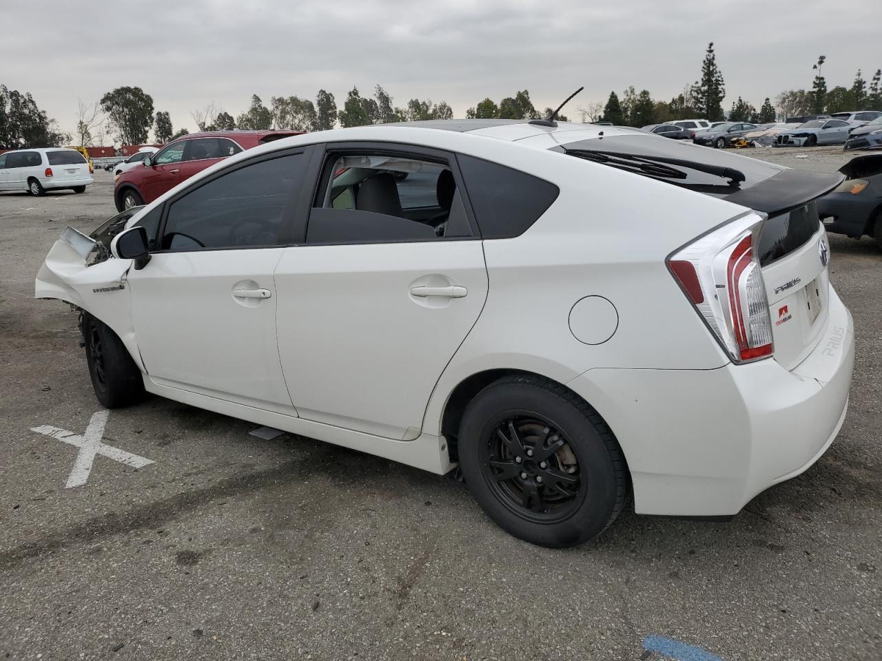 2013 TOYOTA PRIUS - Фото 2