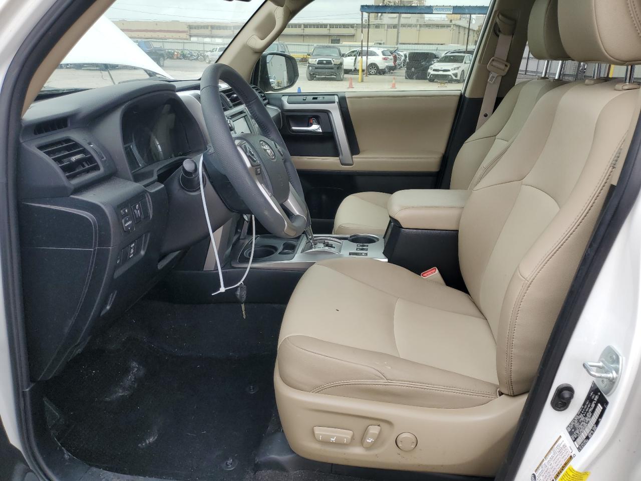 2019 TOYOTA 4RUNNER SR - Фото 7