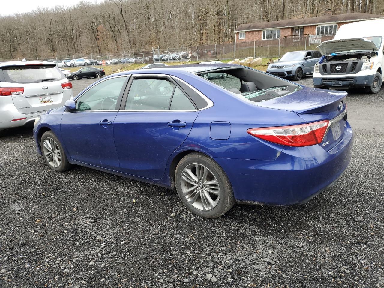 2015 TOYOTA CAMRY LE - Фото 2