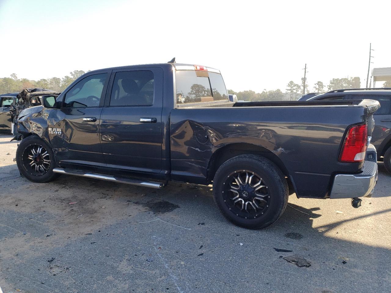 2017 RAM 1500 SLT - Image 2