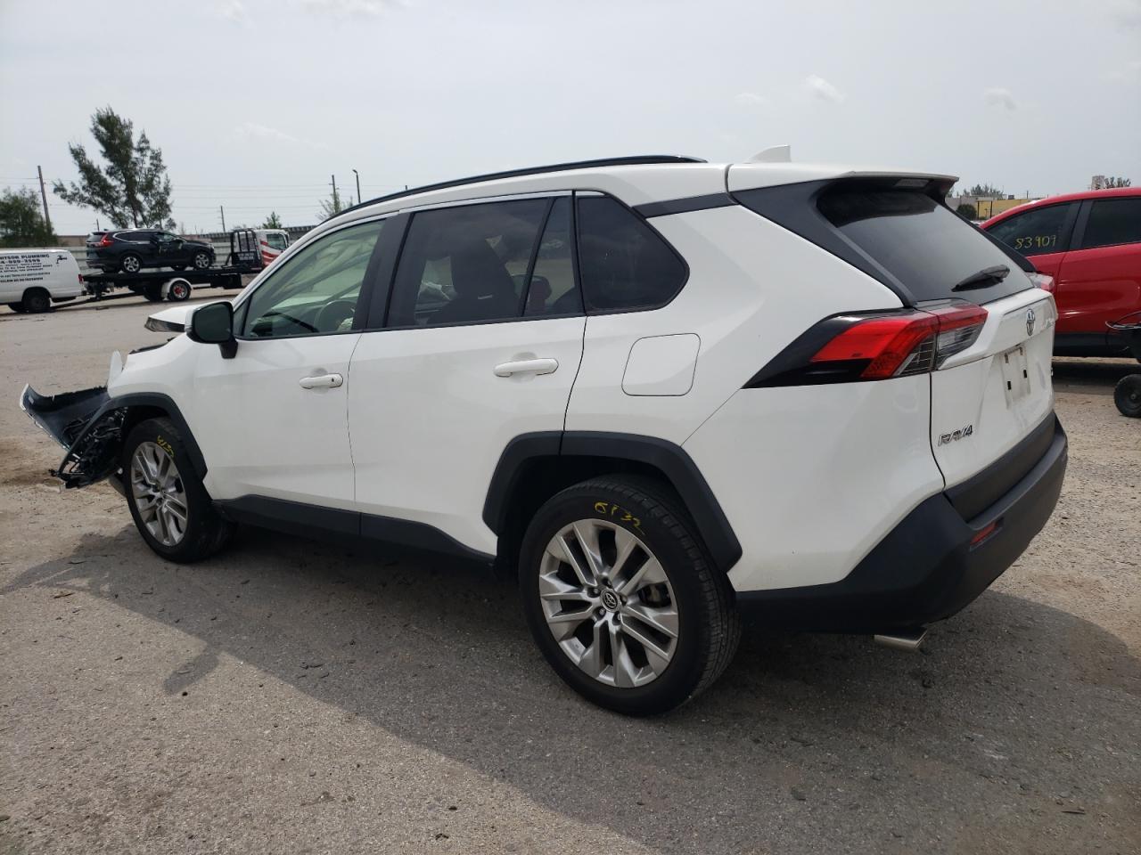 2019 TOYOTA RAV4 XLE P - Image 2