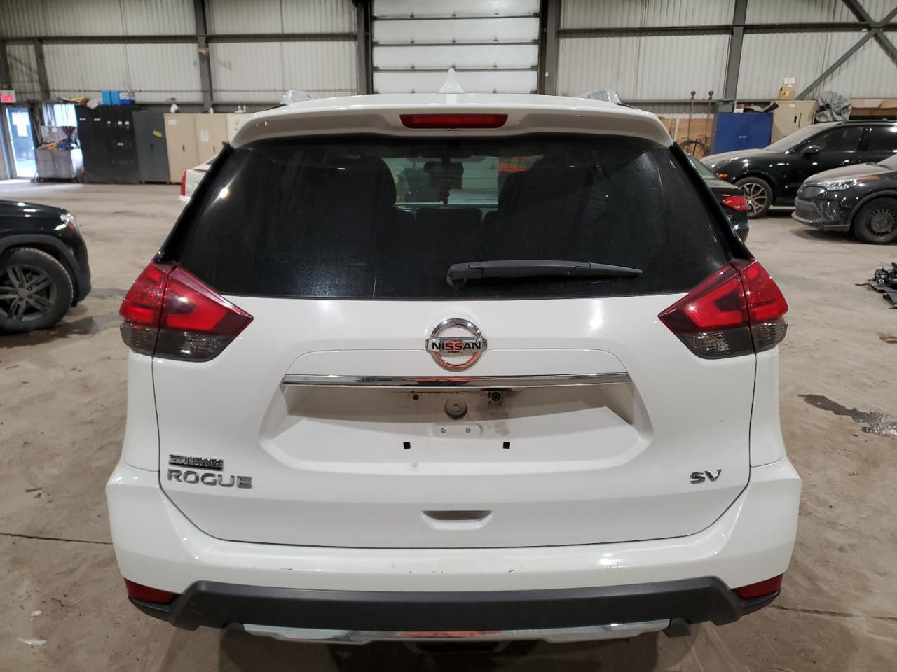 2017 NISSAN ROGUE S - Фото 6