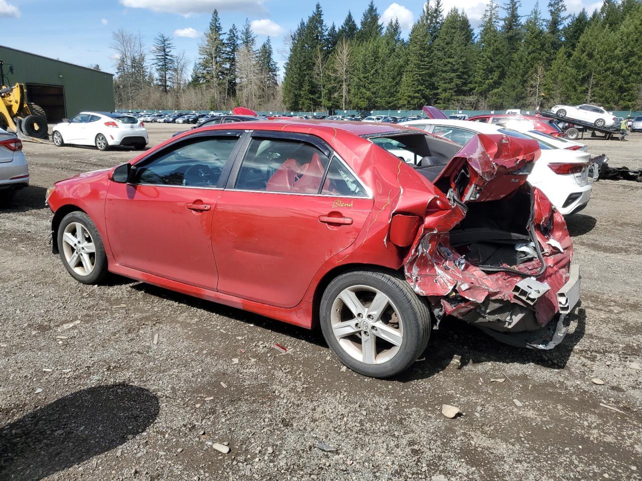 2013 TOYOTA CAMRY L - Фото 2