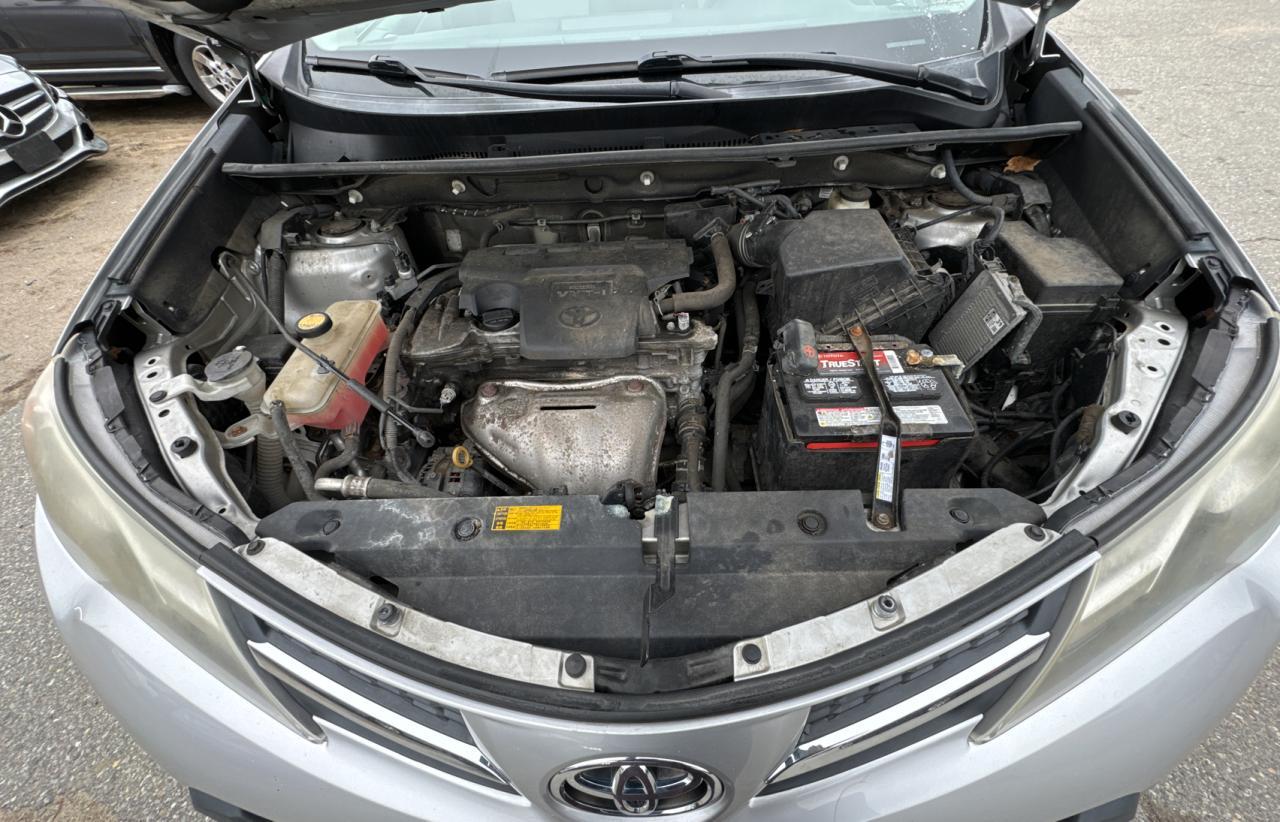 2015 TOYOTA RAV4 LE - Image 7