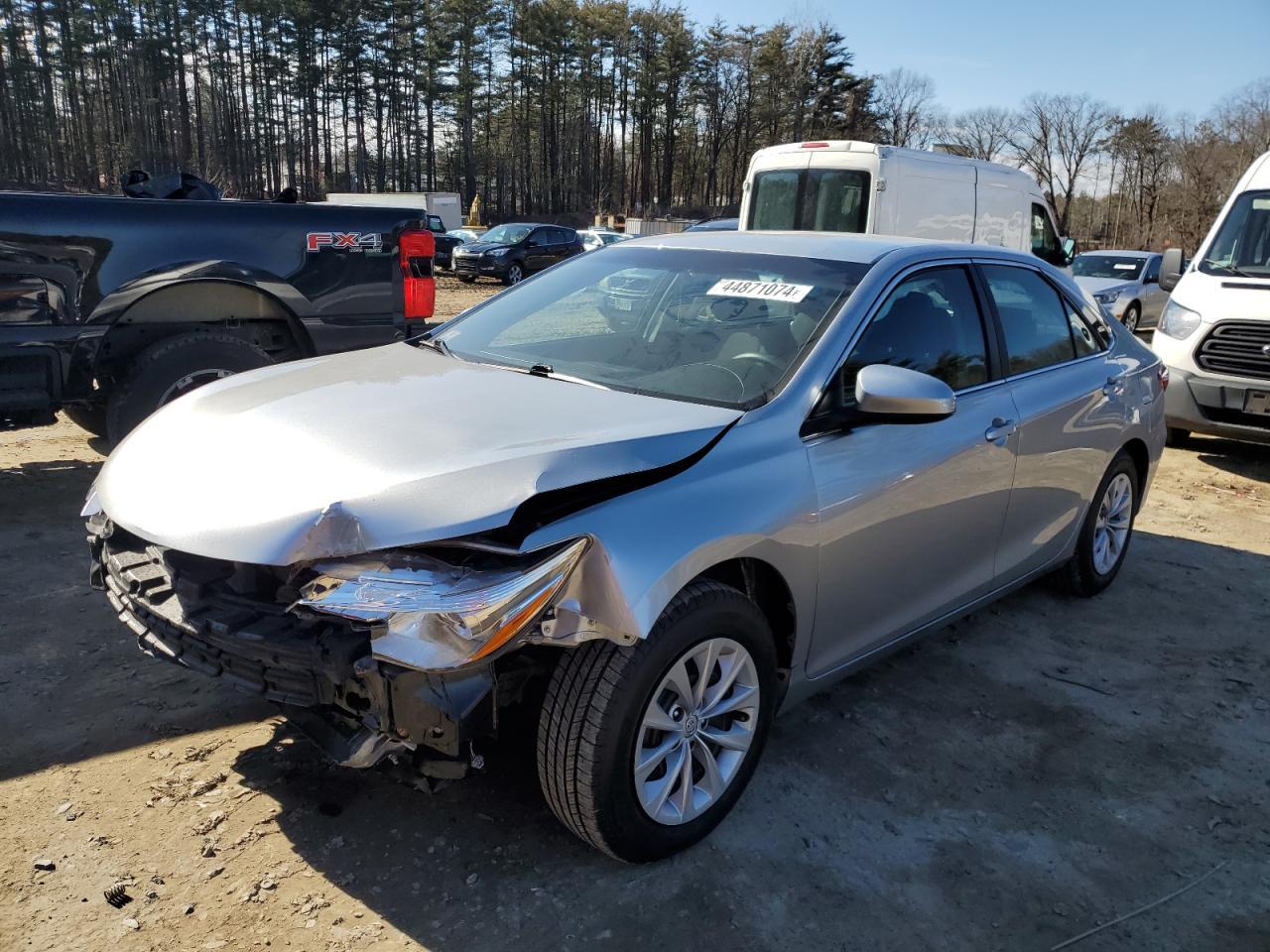 2016 TOYOTA CAMRY LE