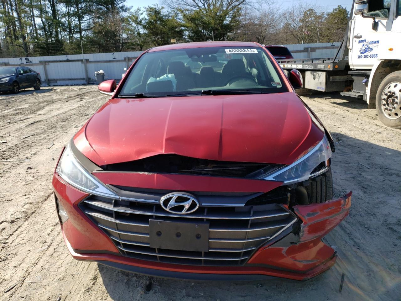 2019 HYUNDAI ELANTRA SE - Фото 5
