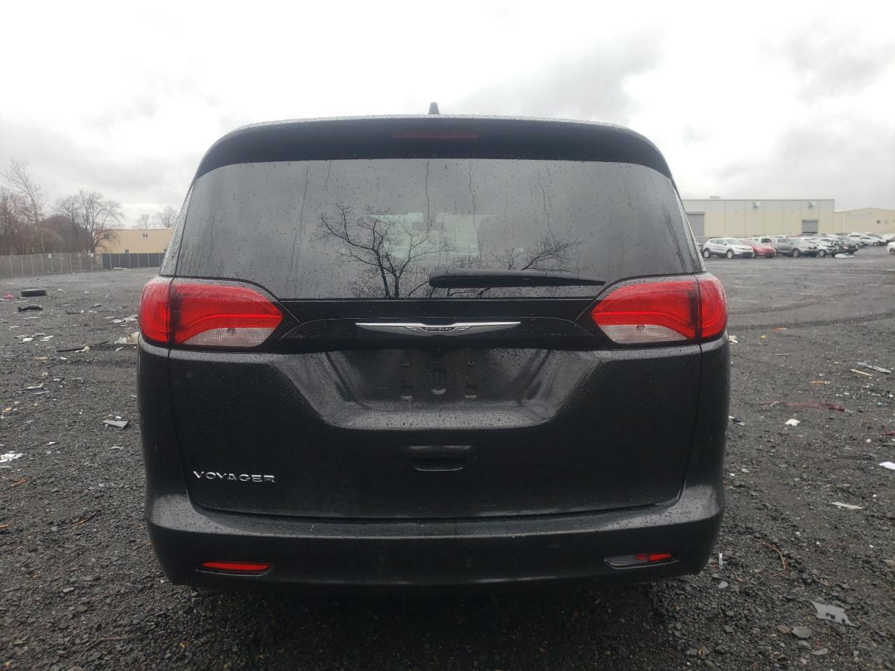 2022 CHRYSLER VOYAGER LX - Фото 6