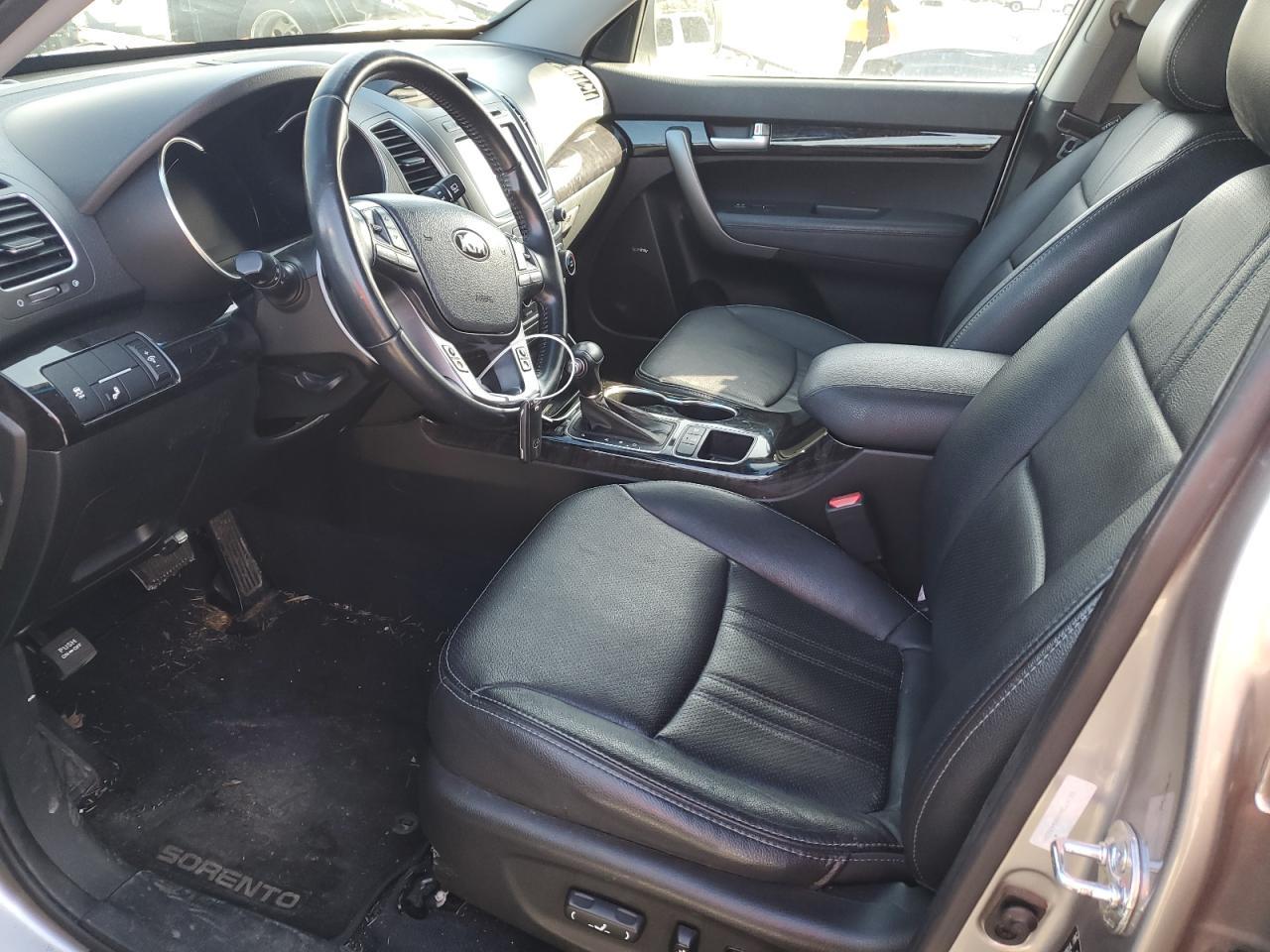2014 KIA SORENTO LX - Фото 7