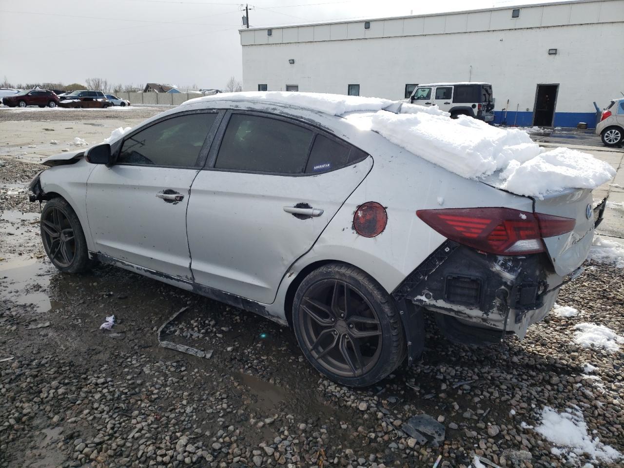 2019 HYUNDAI ELANTRA SE - Image 2