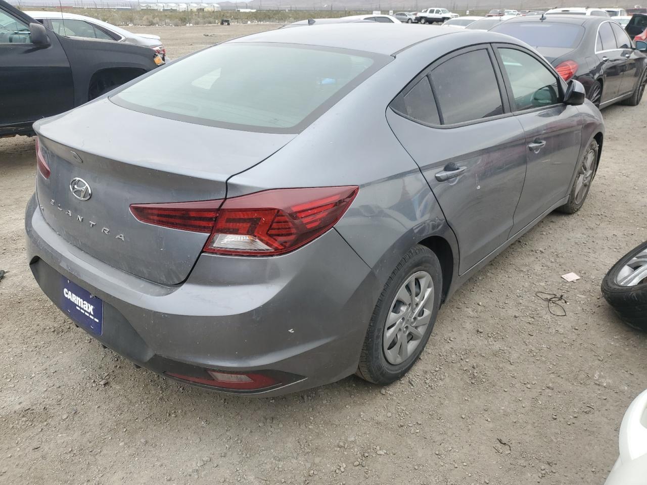 2019 HYUNDAI ELANTRA SE - Фото 3