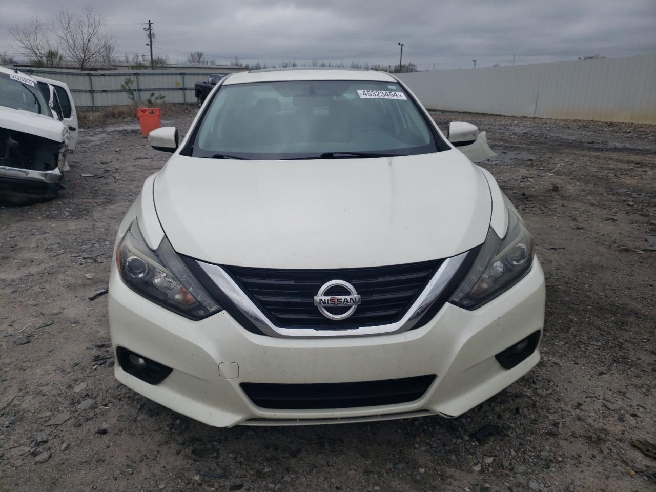 2016 NISSAN ALTIMA 2.5 - Фото 5