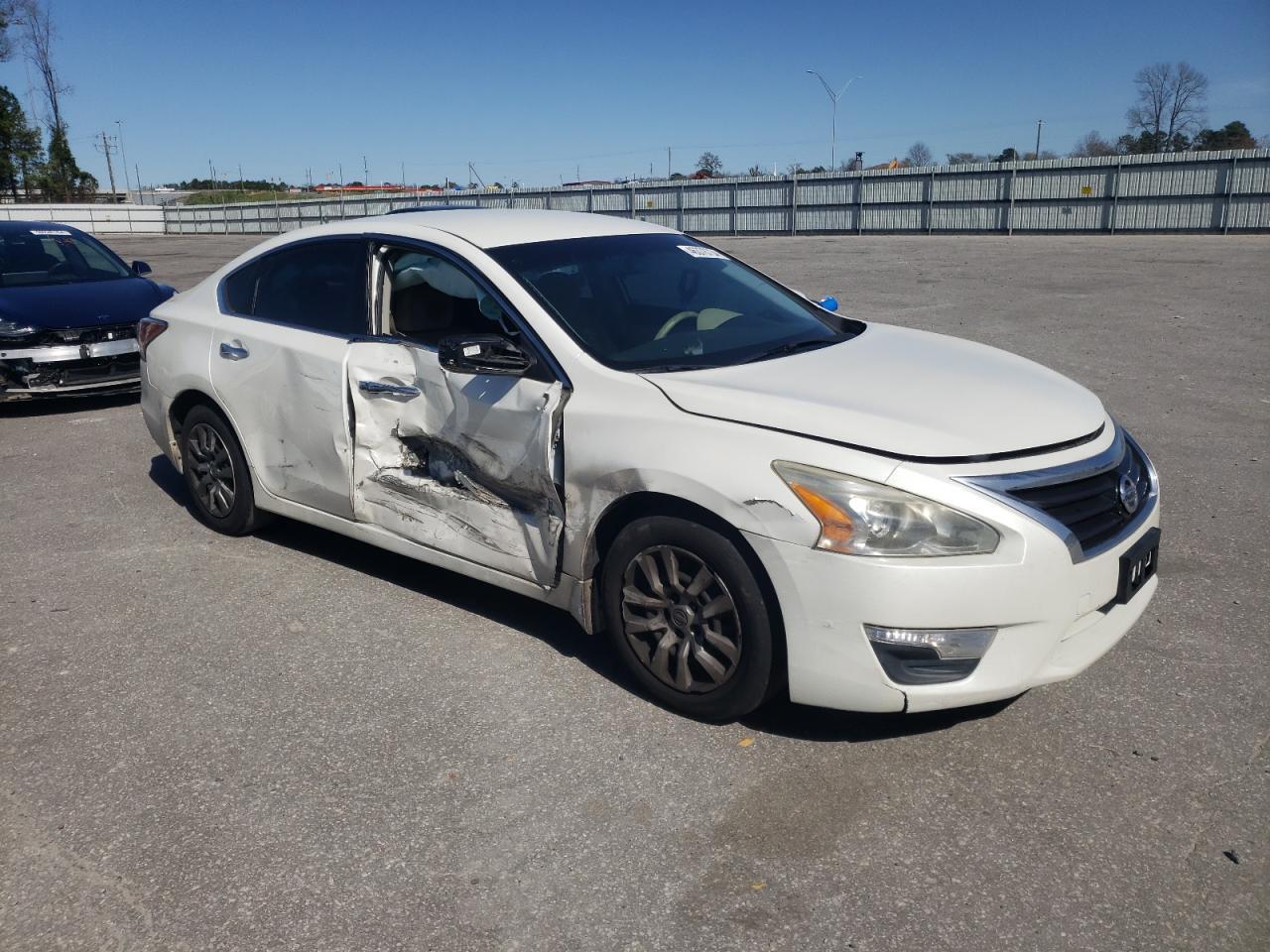 2015 NISSAN ALTIMA 2.5 - Image 4