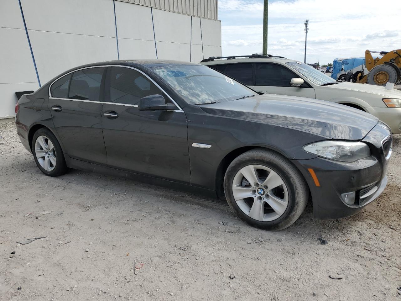 2013 BMW 528 XI - Image 4