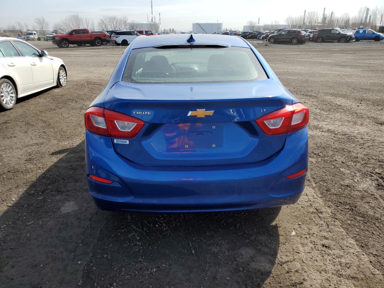 2017 CHEVROLET CRUZE LT - Image 6