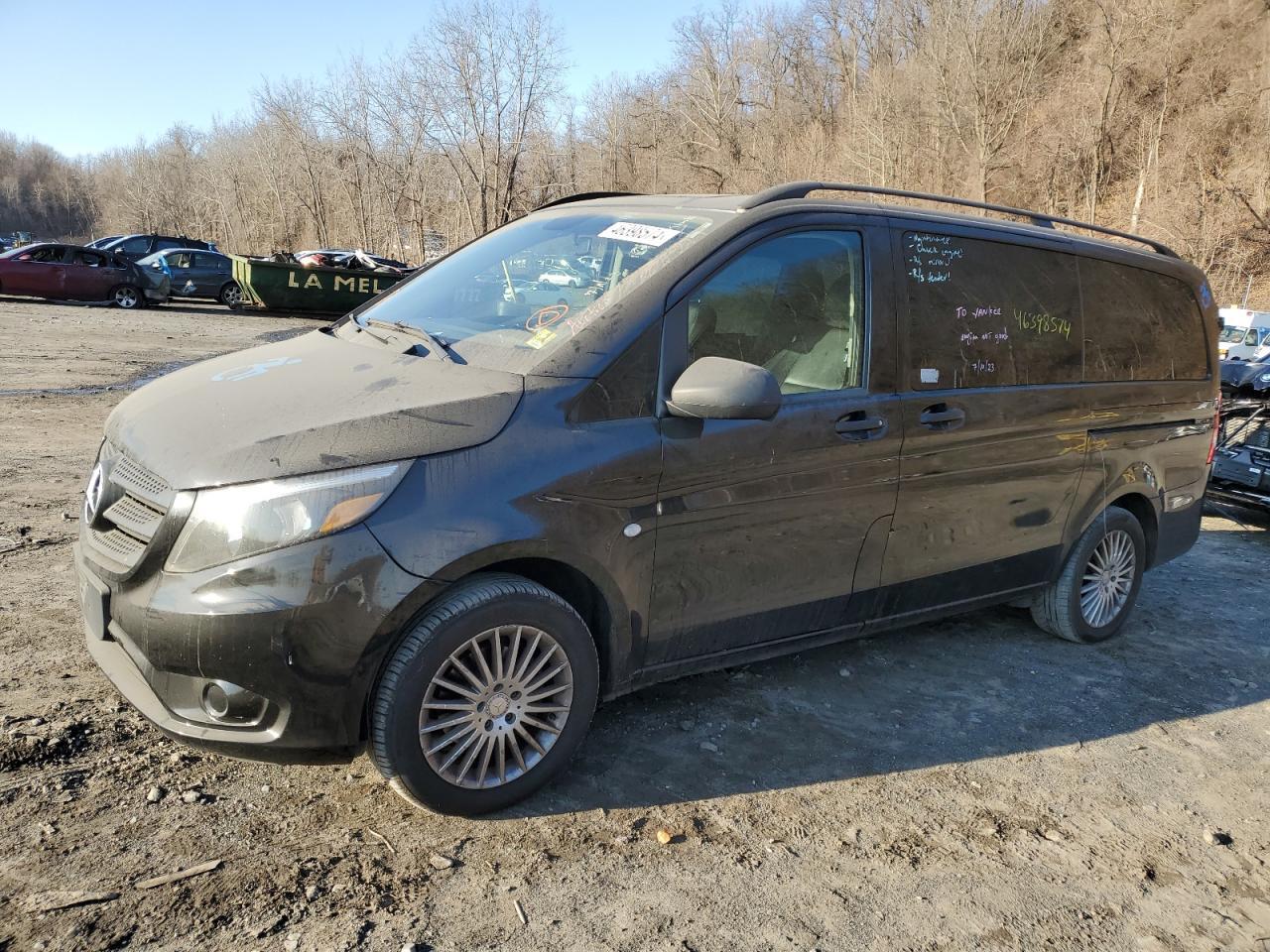 2017 MERCEDES-BENZ METRIS car image