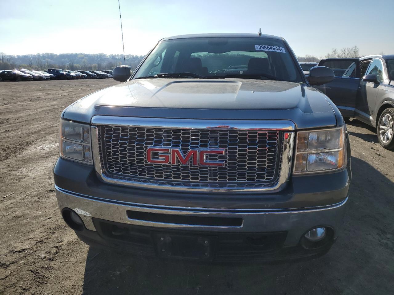 2011 GMC SIERRA K15 - Image 5