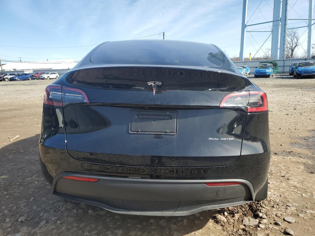2023 TESLA MODEL Y - Image 6