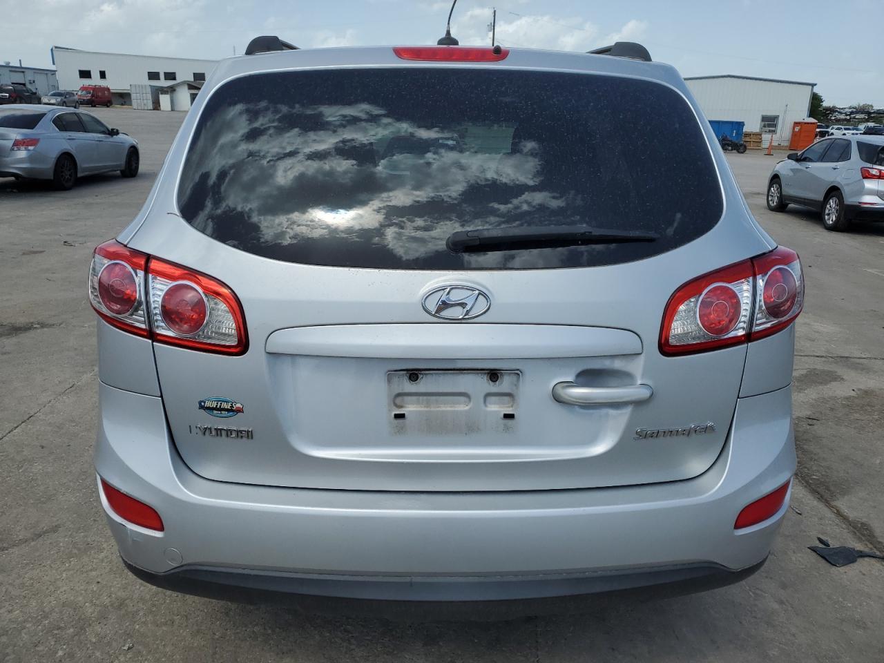 2011 HYUNDAI SANTA FE G - Image 6